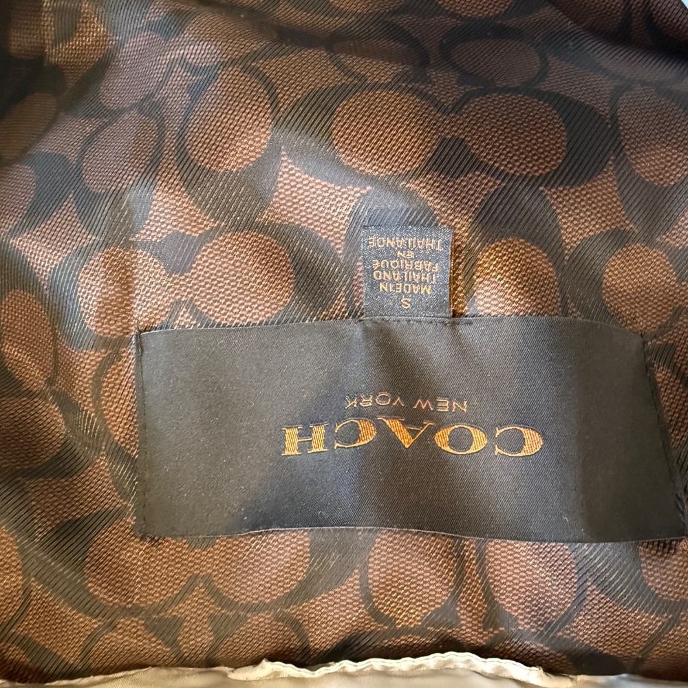 Coach Puffer Vest - Picture 4 of 4